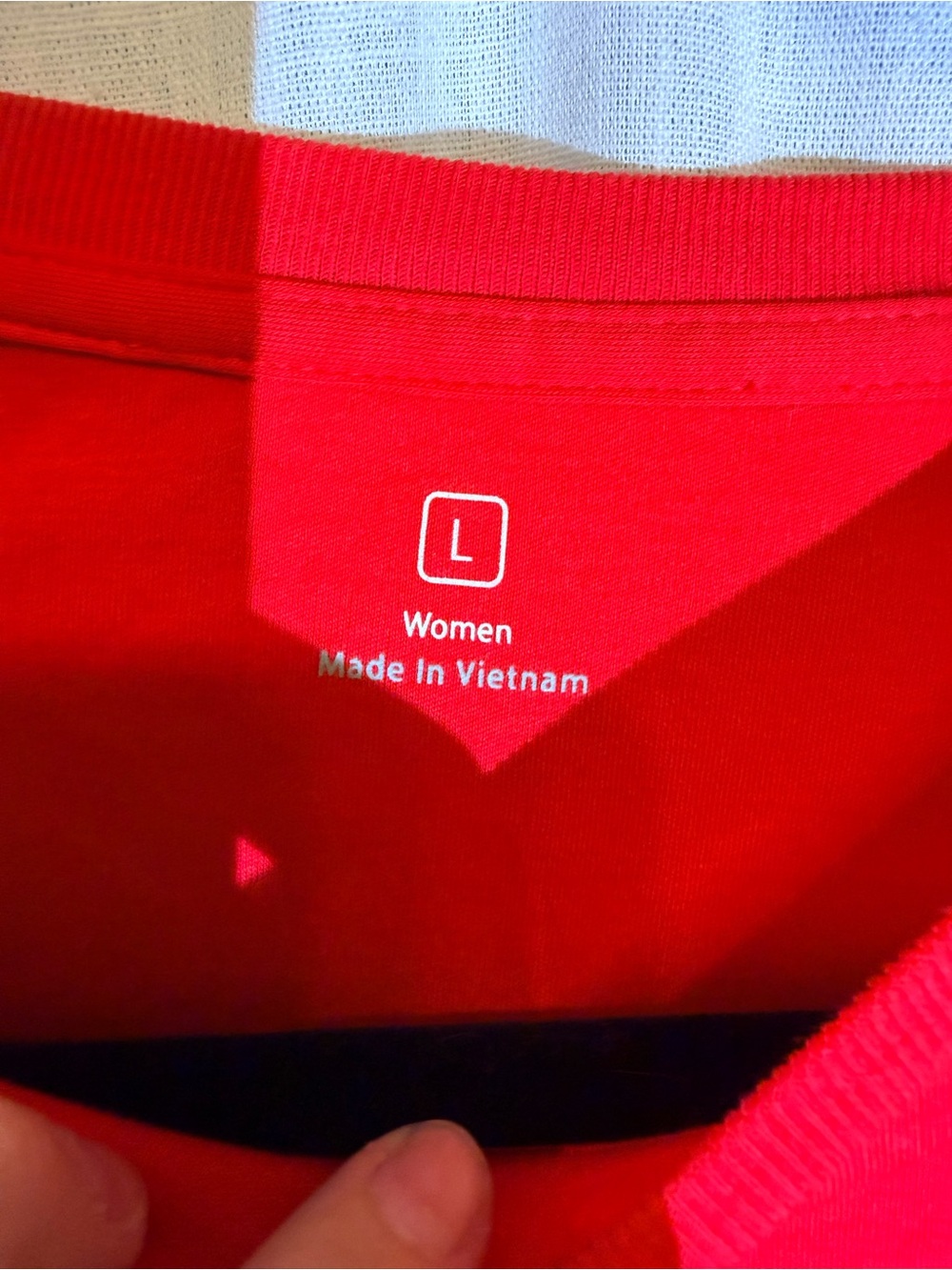 Apple Employee Logo Red T-Shirt – Women's Large - Picture 2 of 10